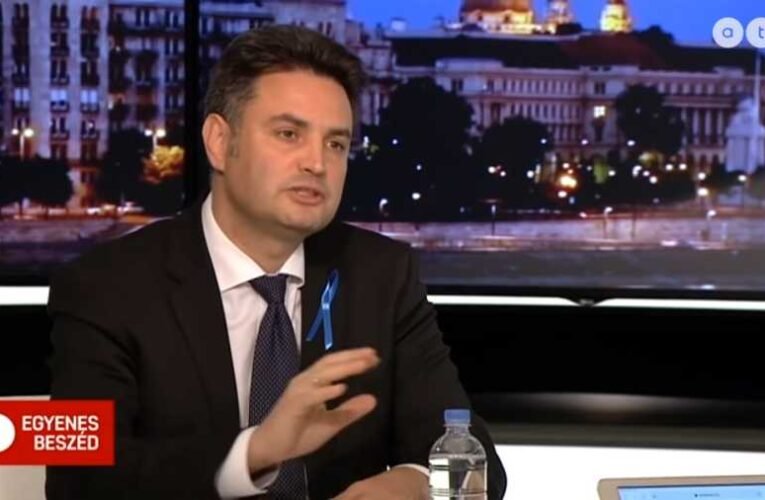 Nyíltan beállt Magyar Péter mögé Márki-Zay Péter
