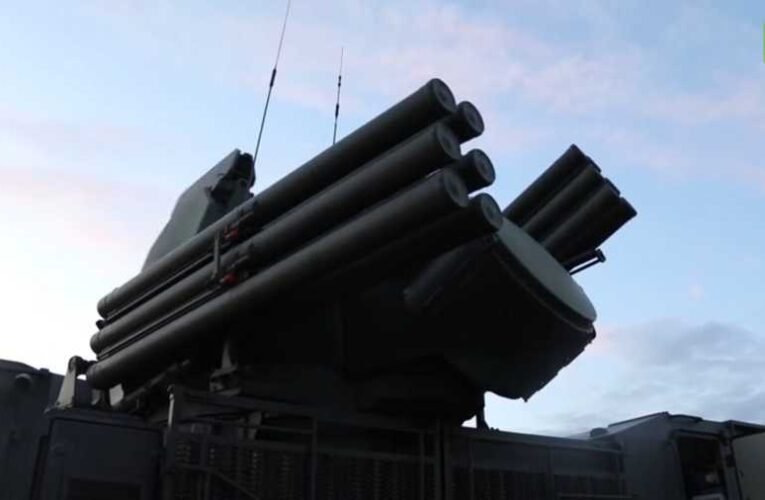 Így iktatja ki az orosz Pantsir az ukrán drónt (videó)