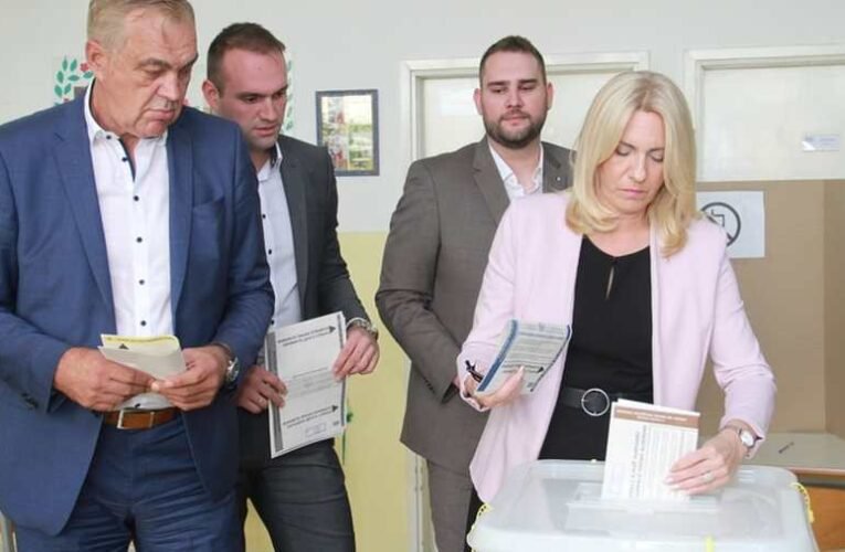 Borult a papírforma Bosznia-Hercegovinában az előzetes választási eredmények szerint