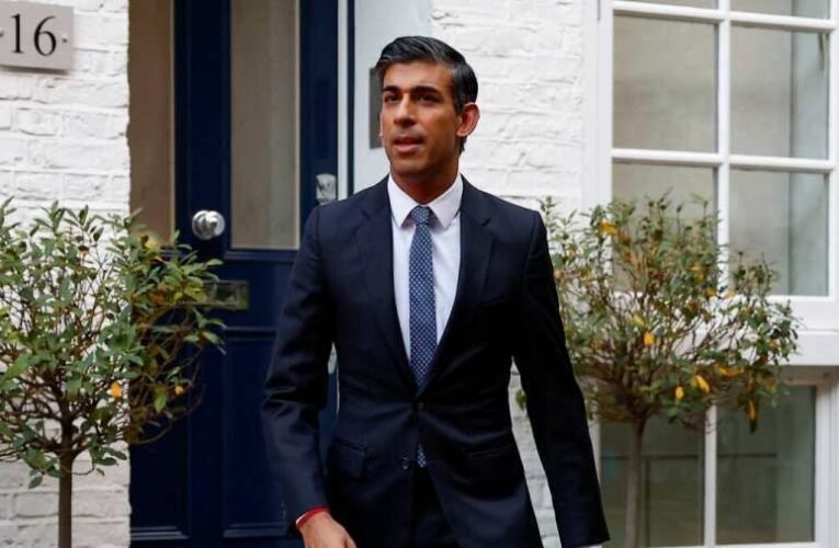 Előrehozott általános választásokat jelentett be a brit miniszterelnök