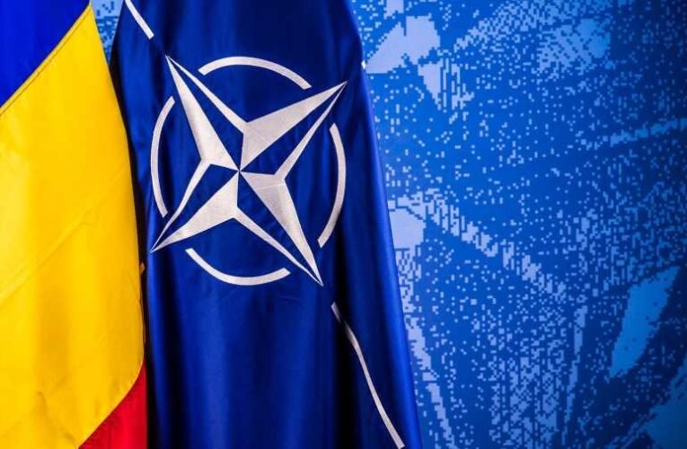 Franciaország páncélosokkal, Spanyolország repülőgépekkel erősíti a NATO romániai harccsoportját