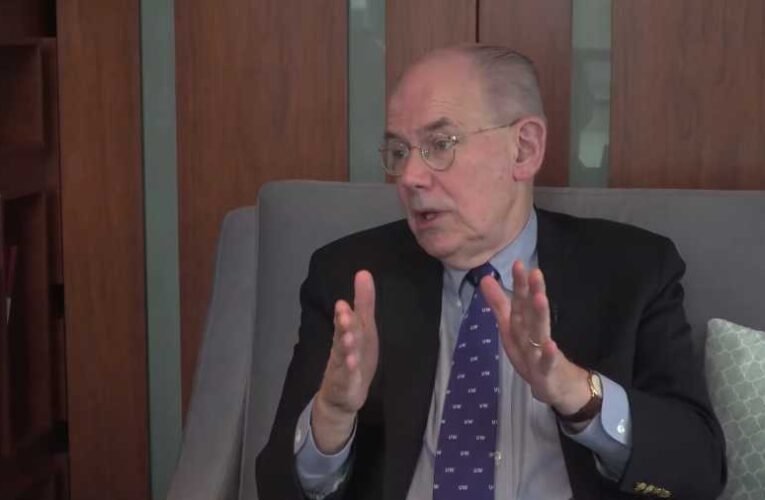 Neves amerikai politológus: A Nyugat provokálta ki a háborút Ukrajnában