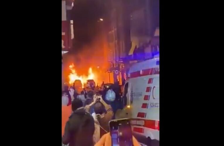 Autóba rejtett pokolgép robbant Isztambulban