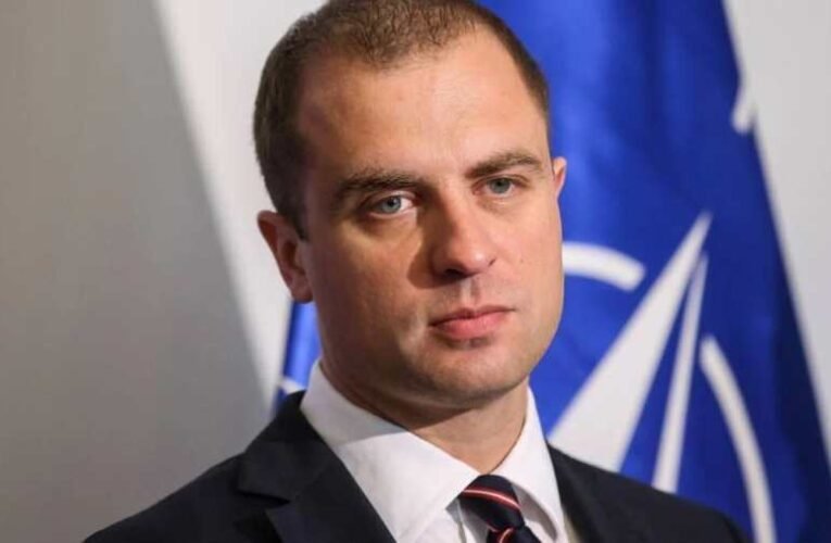Lengyel NATO nagykövet: üresek a fegyverraktárak Ukrajna támogatása miatt
