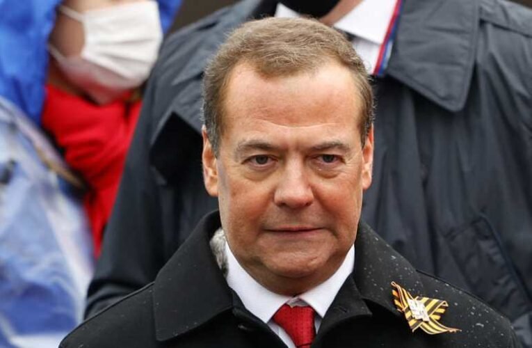 Medvegyev a lengyelországi rakétaincidensről: Már mindenkinek elege van a neurotikus Zelenszkijből