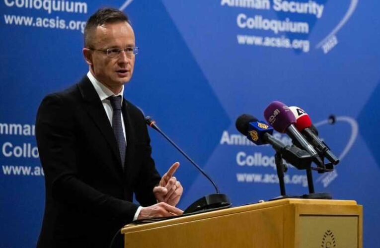 Szijjártó: Magyarország szinte egyedüliként szólal meg a béke hangján a nyugati féltekén