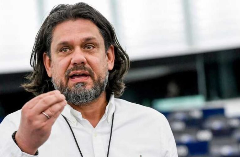 Deutsch Tamás: nyilvánvalóan jogsértő az Európai Bizottság eljárása