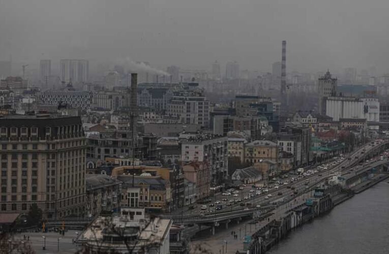 Kijevben vészhelyzeti áramszünet bevezetését rendelték el