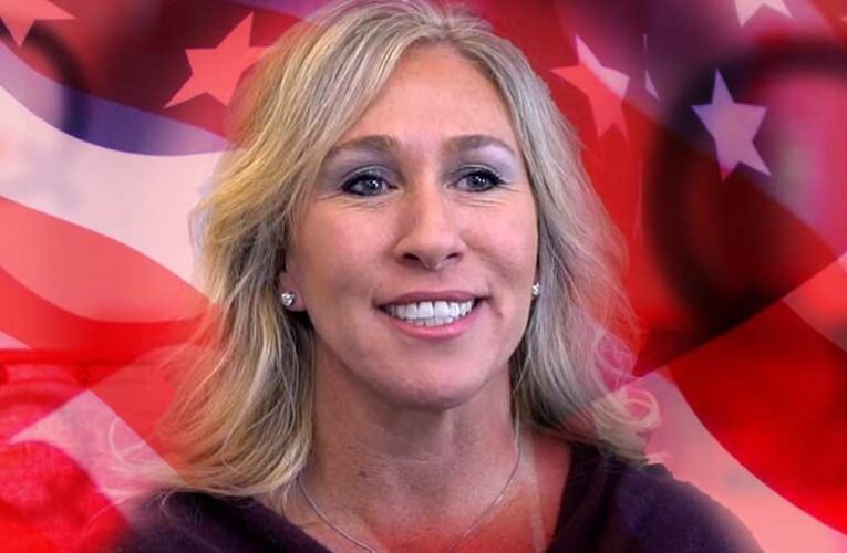 USA kongresszusi képviselő: az elnökjelöltek egyre mélyebbre rántják az USA-t az ukrán konfliktusba, a BRICS közben tönkreteszi az amerikai gazdaságot