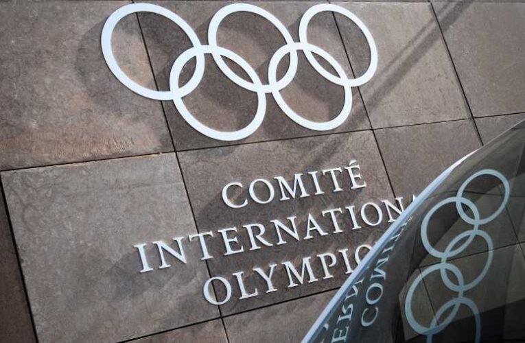 Tagadd meg hazádat és köztünk a helyed! – sport és politika a „demokratikus” Nyugaton