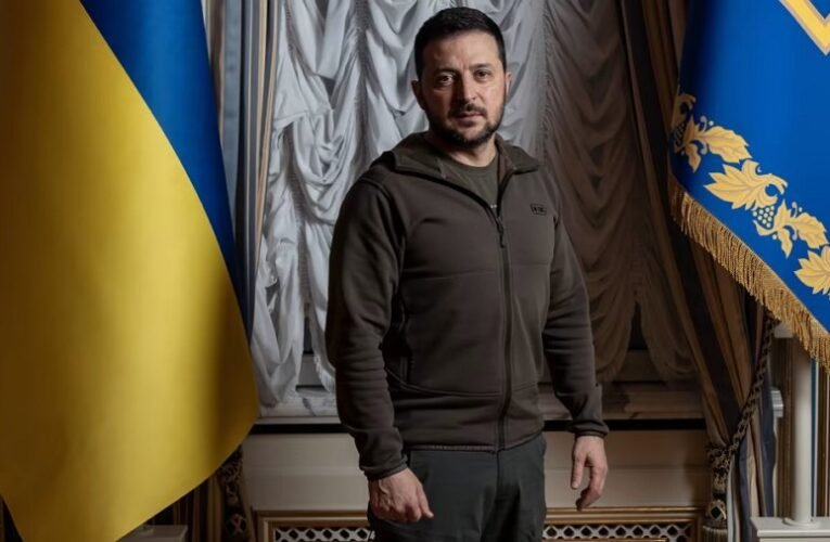 Volodimir Zelenszkijt választotta az év emberének a Financial Times