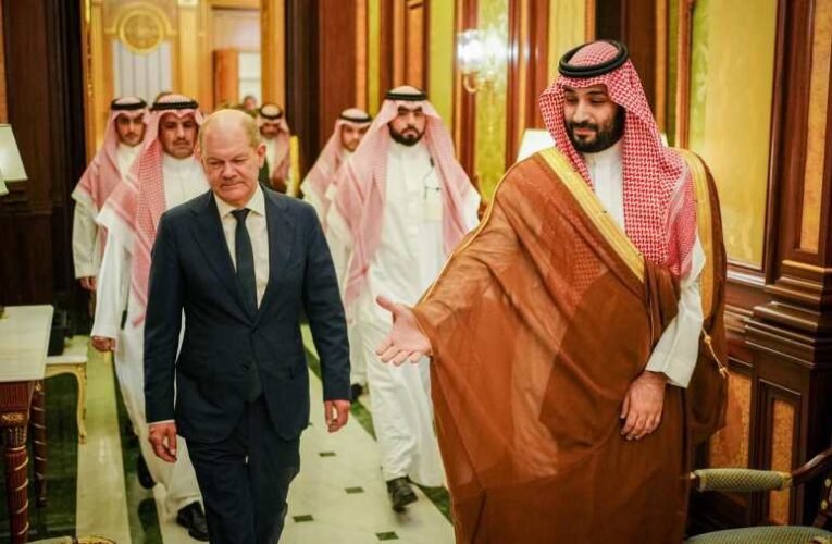 Katar mindent tagad a korrupcióról és megfenyegette az Európai Uniót