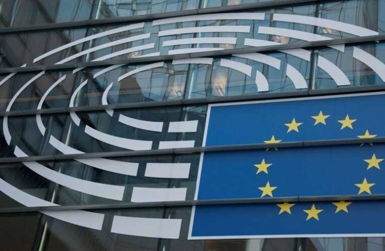 Deutsch Tamás: az EP Fidesz-delegációja levélben fordult az Európai Bizottsághoz, hogy választ kapjon milyen módon játszott össze a dollárbaloldallal