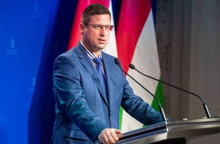 Gulyás Gergely: a magyar igazságszolgáltatás független, ezt a francia elnöknek is tiszteletben kell tartania