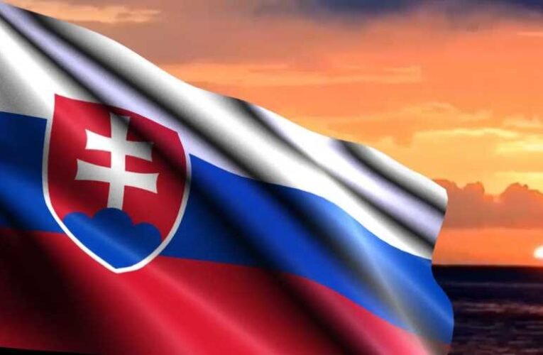 Botrány kerekedett Szlovákiában a magyar himnusz eléneklése miatt