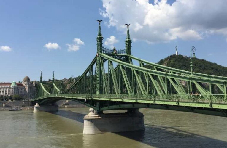 Karácsonyék a Szabadság hidat is lezárhatják