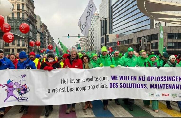 Országos tüntetés bénítja Brüsszel közlekedését