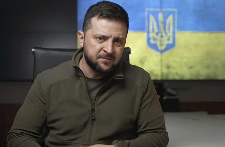 Zelenszkij: Oroszországnak felelnie kell a nemzetközi törvényszék előtt az olenyivkai mészárlásért