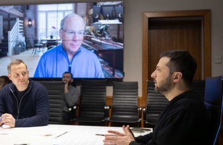 Ukrajna elkelt: Zelenszkij megegyezett a BlackRock vezetőivel