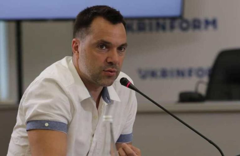 Zelenszkij ex-segédje kétségbe vonja Ukrajna győzelmét