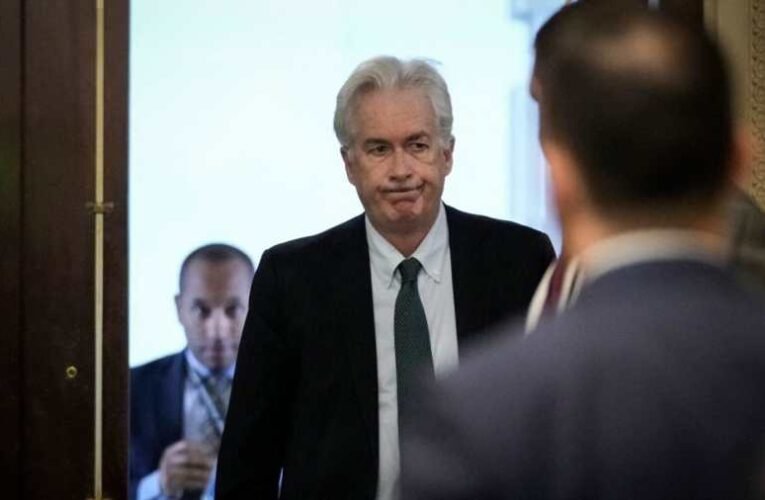 Na, így születnek a legendák: Szegény Zelenszkijt többször is ki akarták lőni az oroszok, de az amerikaiak résen voltak…