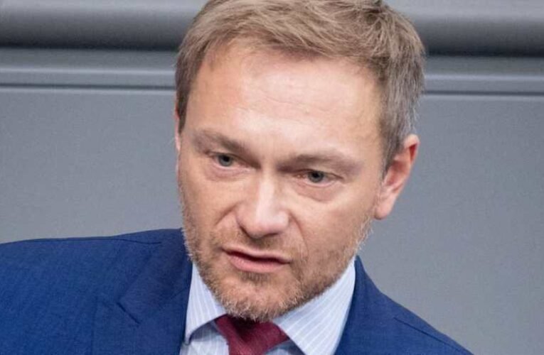 Felfüggeszthetik a német pénzügyminiszter mentelmi jogát