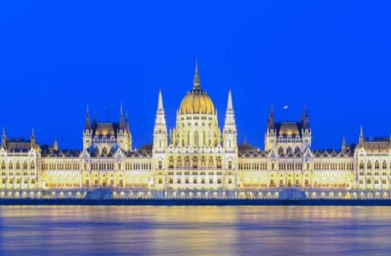 Országgyűlés: a házelnök rendkívüli ülést hívott össze