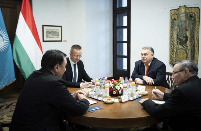 Orbán Viktor: a veszélyek korában a türk államok fontos partnereink