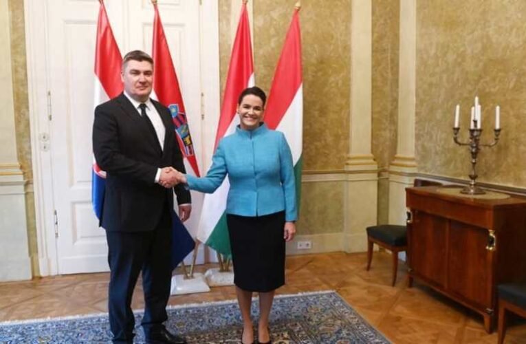 “Elfogadhatatlan, ami Kárpátalján történik” – Novák Katalin levelet írt Zelenszkijnek, de nem kapott választ