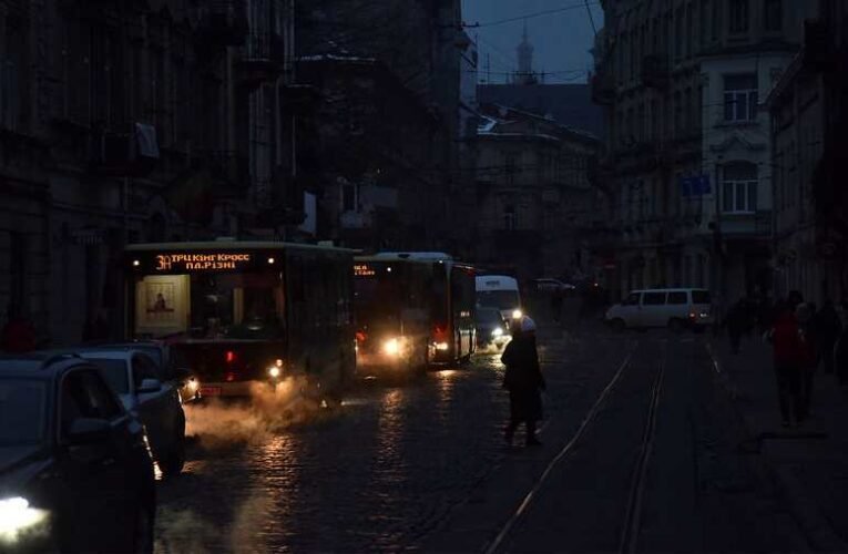 Fico lekapcsolja a villanyt Ukrajnában