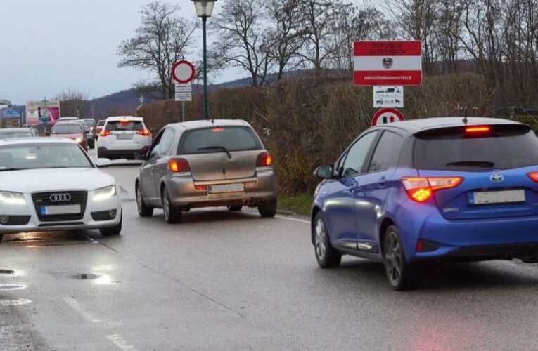 Betontömbökkel fenyegeti a magyar autósokat egy osztrák polgármester
