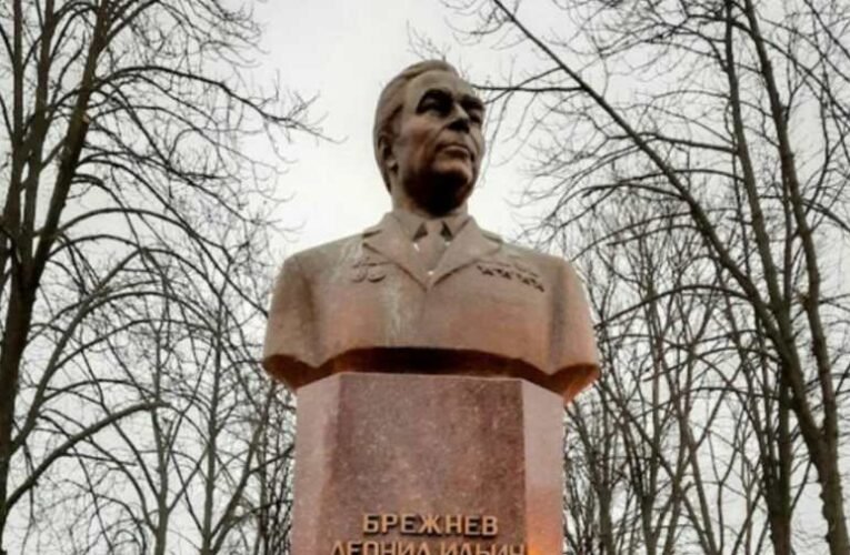 Nincs pénz Brezsnyev szobrának eltávolításához