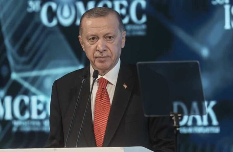 Erdogan: Svédország ne várja Törökország kegyeit a NATO-tagsághoz