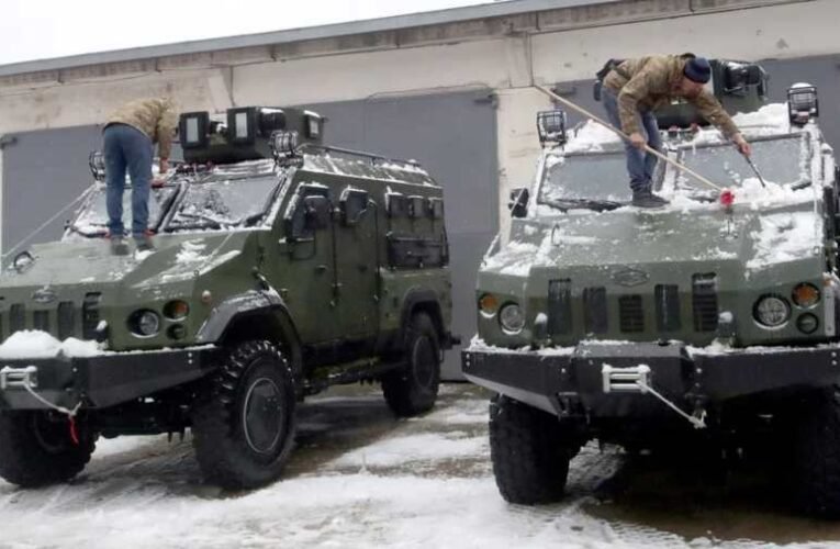 Bloomberg: Az ukrán fegyveres erők több mint négyezer páncélozott járművet kaptak nyugatról