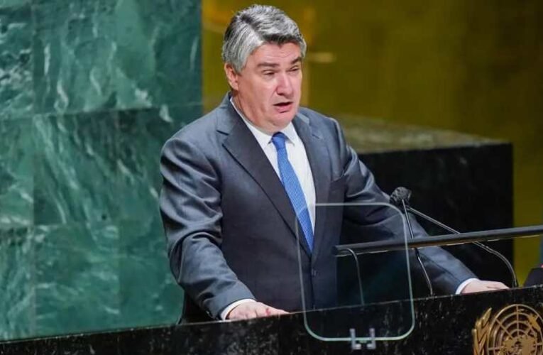 Horvát elnök: Ukrajna soha nem foglalja vissza a Krímet