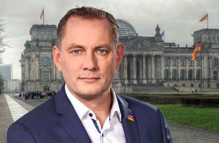 Az AfD vezetője felszólította Scholzot, hogy menessze a német külügyminisztert