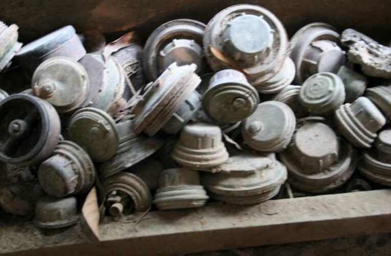 Jogvédő szervezet: az ukránok taposóaknákkal pusztítják saját civiljeiket