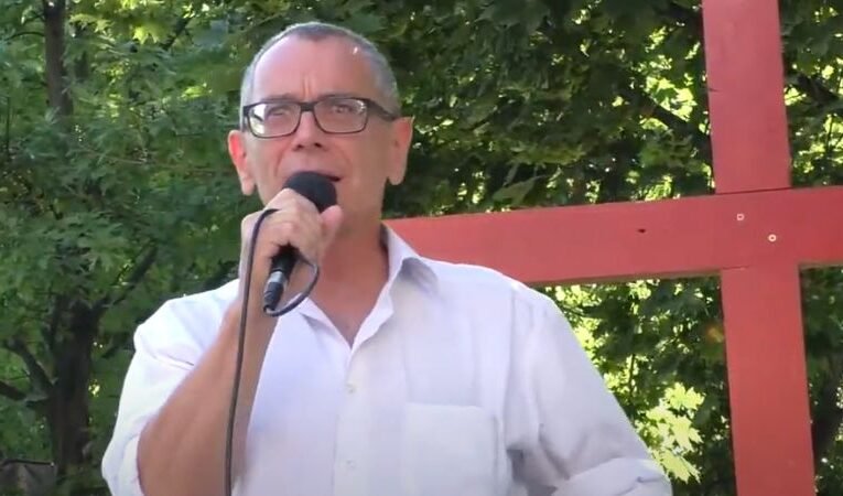 Téglásy Imre a nemrég indult plakátkampányról