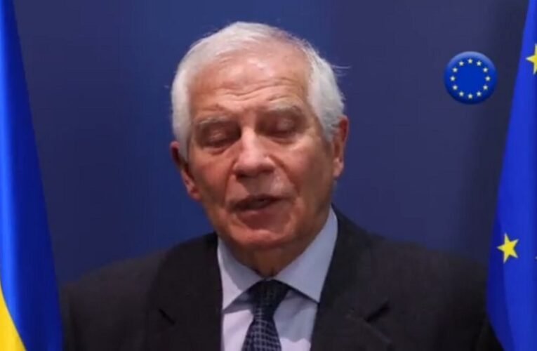 Visít a Népszava, mert Szijjártó Péter nem állt össze a Zselé ülepét nyalókkal