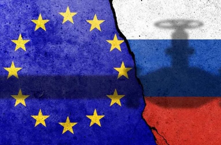 Újabb szankciók veszélyeztetik az európai energia- és üzemanyagellátás biztonságát, Magyarország kiharcolta a mentességet