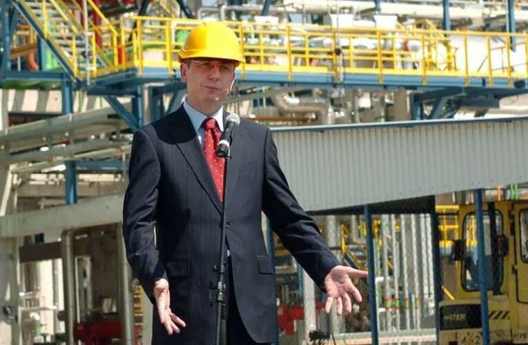 Gyurcsányék alatt fértek hozzá az oroszok a magyar gazdaság családi ezüstjéhez