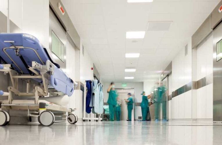 Döntöttek: Megszűnik az orvosok kötelező kamarai tagsága