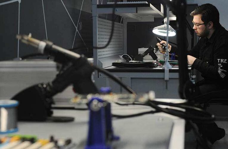 Putyin: Gyorsan biztosítani kell az Orosz Föderáció technológiai szuverenitását