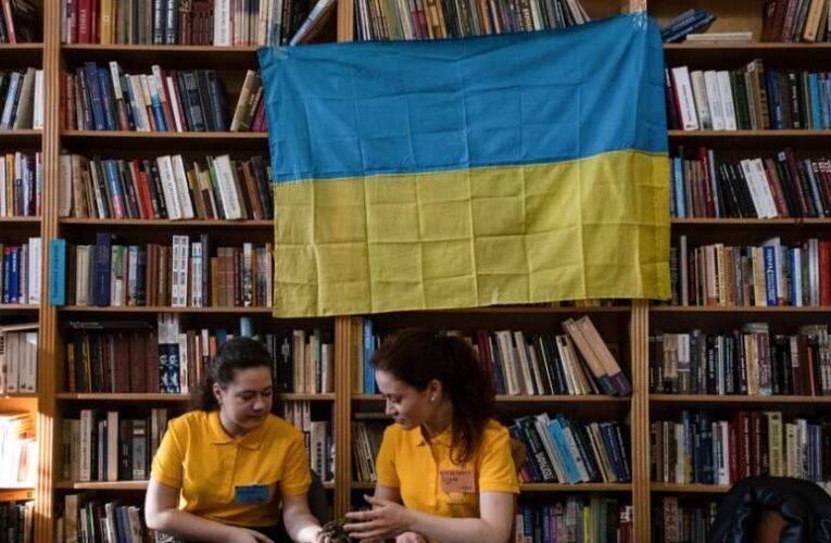 Hivatalos: Ukrajna megtisztítja a könyvtárakat az orosz nyelvű könyvektől