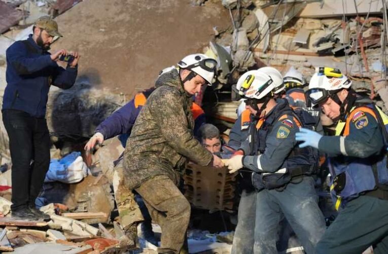 Erősítést küld az orosz katasztrófaelhárítás Törökországba