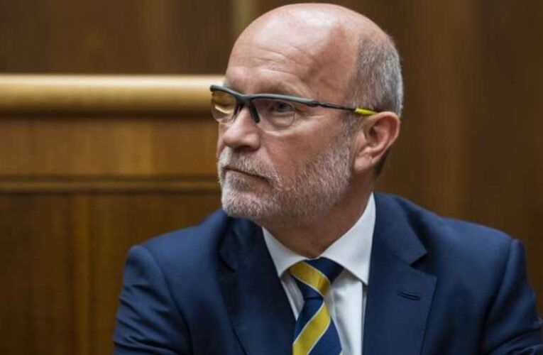 Szlovák külügyminiszter Orbánnak és Putyin „Kárpát-medencei szövetségeseinek”: Húzzatok a f*szba!