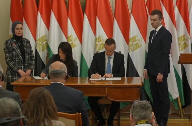 Szijjártó Péter: tovább bővül a valaha volt legnagyobb magyar közlekedésipari megrendelés