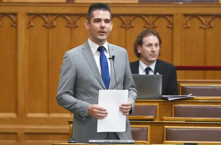 Az igazságügyi miniszter furcsállja, hogy a fideszes sajtó a gyermektelenek érzékenysége miatt aggódik