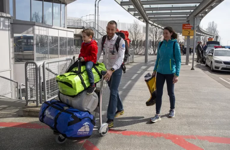 Elindult az Everestre, hogy megpróbálja, amit magyar állampolgárnak eddig még nem sikerült