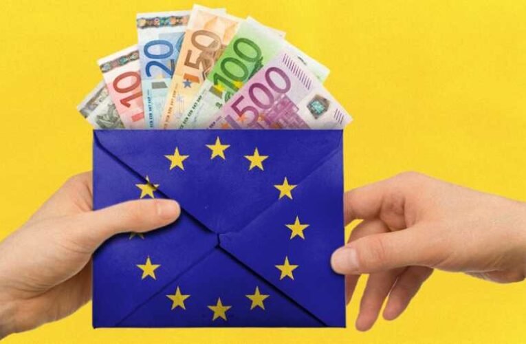 Újabb kínos eset Brüsszelből: saját magát vizsgálta a korrupciógyanús ügyben érintett főigazgató